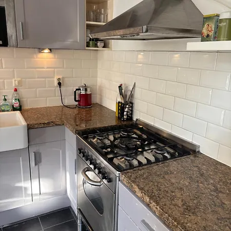 Lovely Center Apartment *